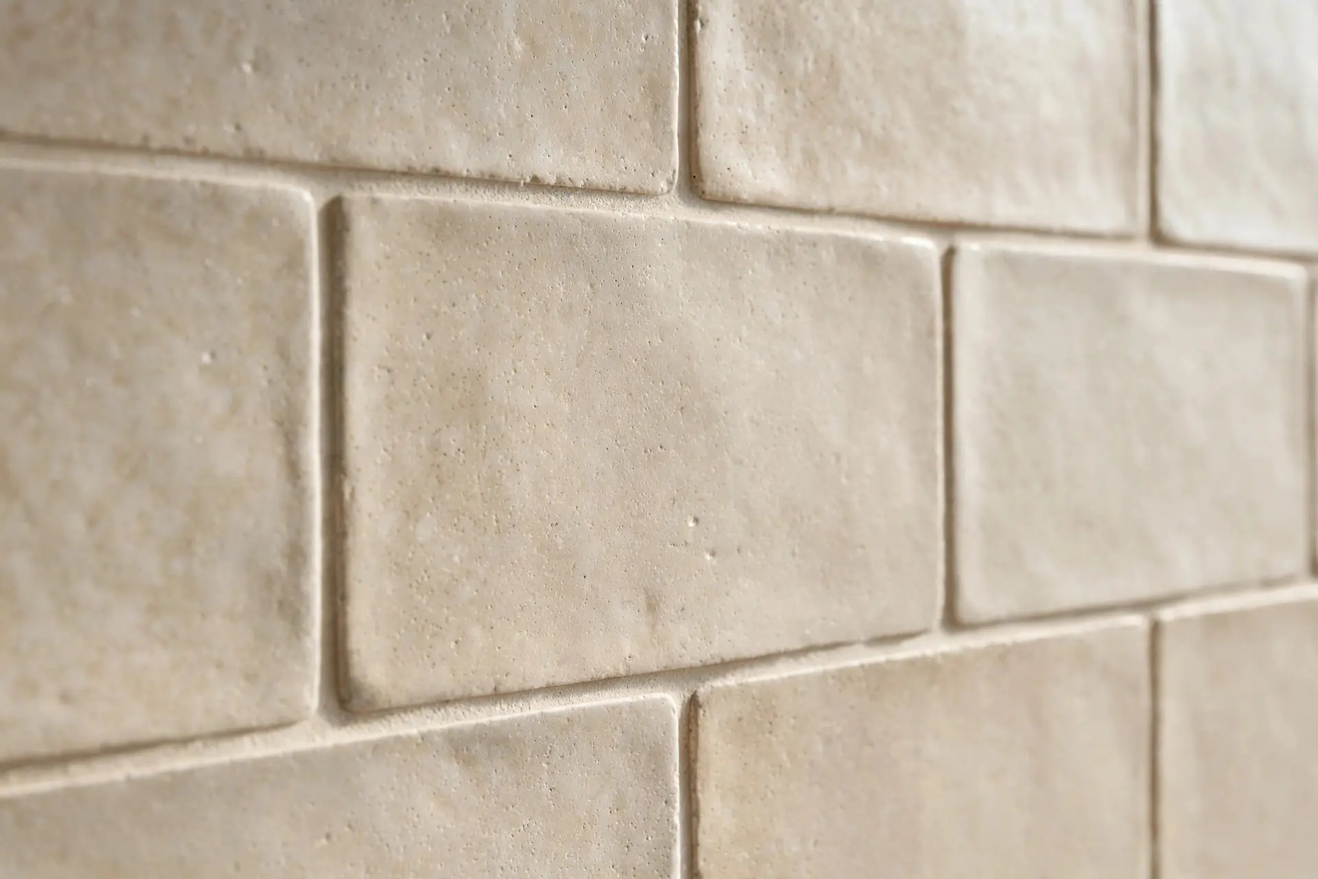 Kitchen Backsplash Ideas: How to Pick One You Will Still Like in Five Years 7 Close-up of a kitchen backsplash with grout matched to the tile color for a calm surface